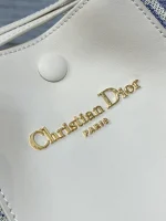 700 Signature Raffia Bucket Bag - Image 2