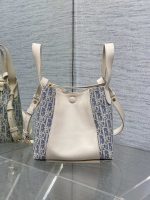 700 Signature Raffia Bucket Bag - Image 4