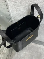 Coach Signature Bucket Bag 21cm - Image 8