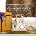 Louis Vuitton Alma BB Handbag M13078