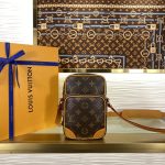 Louis Vuitton Amazone Shoulder Bag m14014