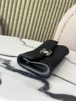 V-Pattern Clutch & Wallet 28*13cm - Image 2