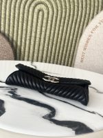 V-Pattern Clutch & Wallet 28*13cm - Image 4