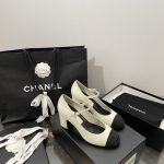 Chanel 2023 Chunky Heel Mary Jane Shoes - Image 4