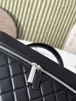 Exclusive Top-tier Cosmetic Case 25*16*18cm - Image 5