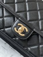 25b Four-Leaf Clover Series Messenger Bag 16.5-25-8.5CM - Image 6