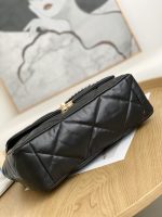 19 Large 36cm Shoulder Bag - Image 9