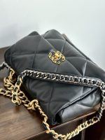 19 Medium Flap Bag 30cm - Image 9