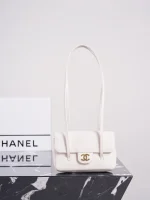 Chanel 26P Handbag 17cm - Image 3