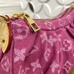 Louis Vuitton POCHETTE VALLEY Handbag 21cm - Image 4