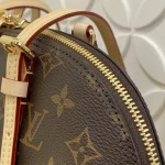 Louis Vuitton SQUIRE Small Handbag 30cm - Image 5