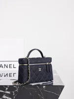 Chanel 26P Shoulder Bag 19.5cm - Image 6