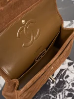 Classic Flap Medium Handbag 25.5cm - Image 8