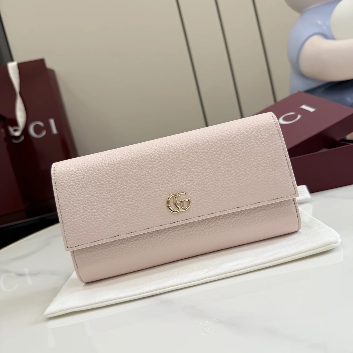 1-1043 UbestLuxury Gucci Gucci Wallet main product photo SKU GU25140