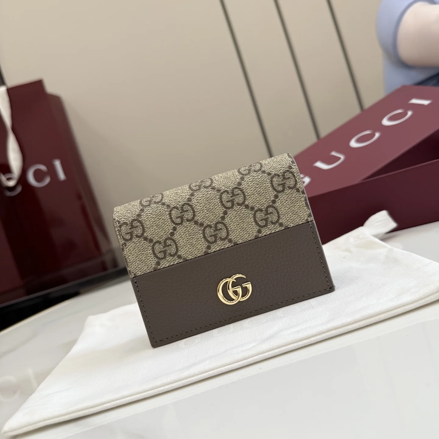 1-1050 UbestLuxury Gucci GG Marmont Wallet main product photo SKU GU25143