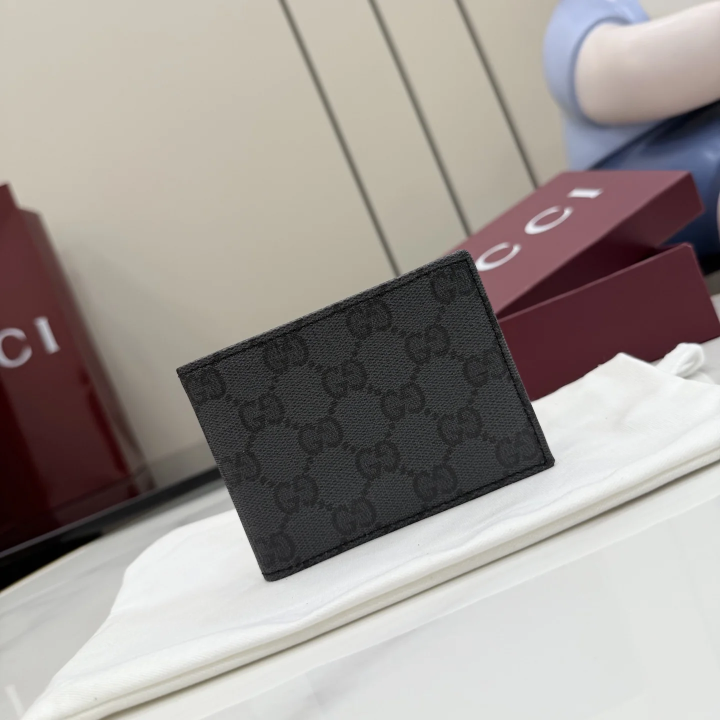 1-1066 UbestLuxury Gucci Gucci Essence Classic Wallet main product photo SKU GU25153