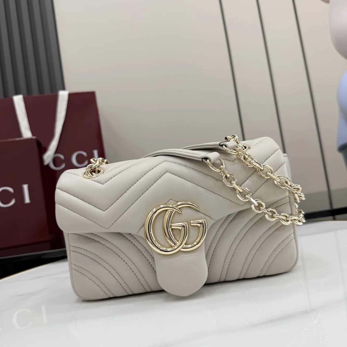 1-1133 UbestLuxury Gucci GG Marmont Handbag 22cm main product photo SKU GU25205