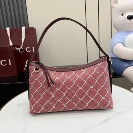 UbestLuxury Gucci GG Emblem Shoulder Bag 30cm main product photo SKU GU25419