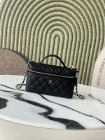 UbestLuxury Chanel Chanel Shoulder Bag 19cm main product photo SKU CH30708