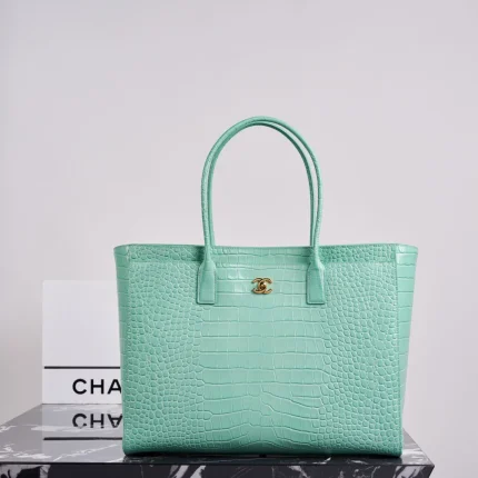 UbestLuxury Chanel Chanel Crocodile Pattern Tote Bag 40cm Green main product photo SKU CH30713