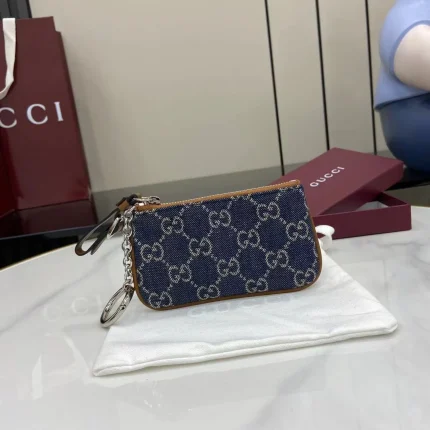 UbestLuxury Gucci GG Emblem Series Card Case with Strap main product photo SKU GU25471