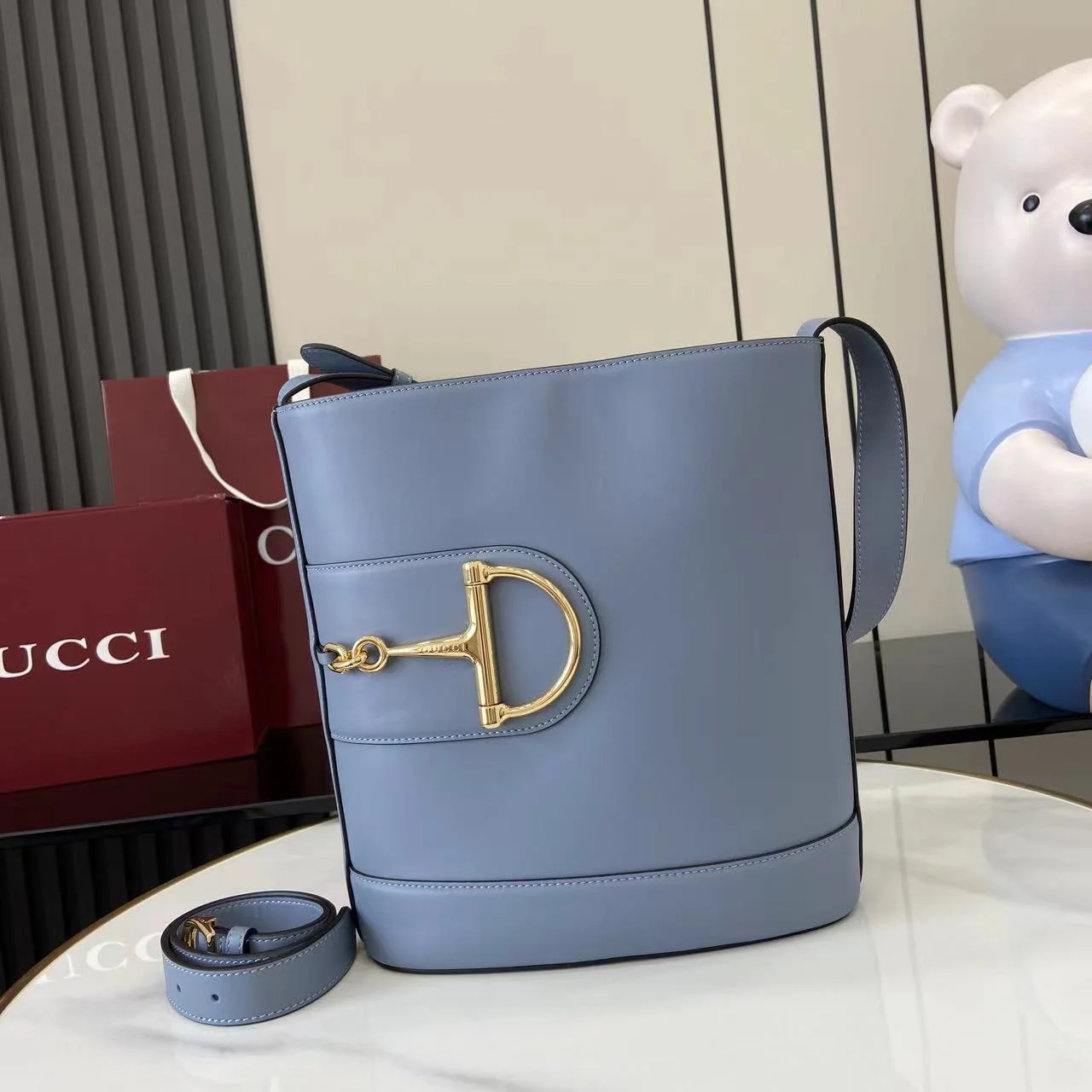 1-1555 UbestLuxury Gucci Gucci 73 Shoulder Bag 27.5cm main product photo SKU GU25495