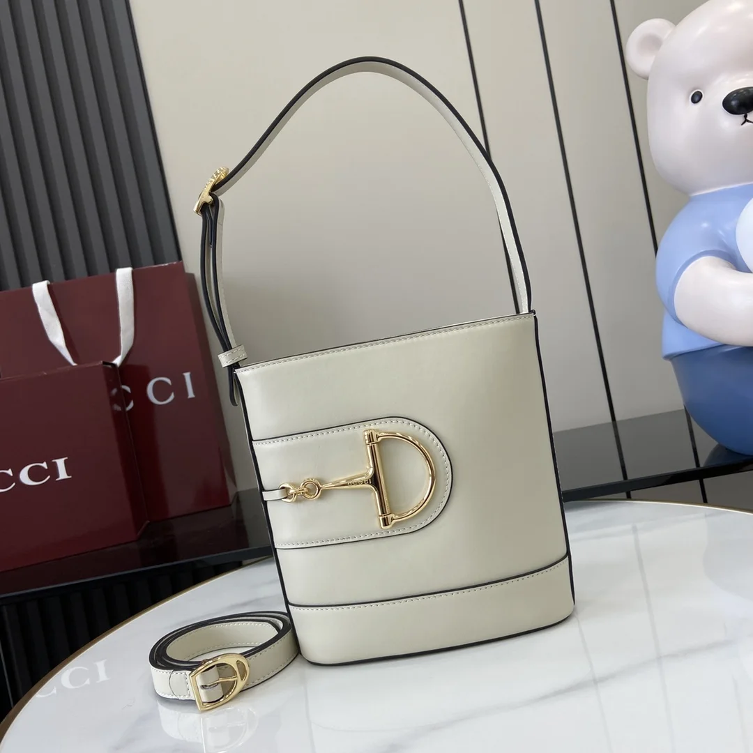 1-1563 UbestLuxury Gucci Gucci 73 Shoulder Bag 20cm main product photo SKU GU25498