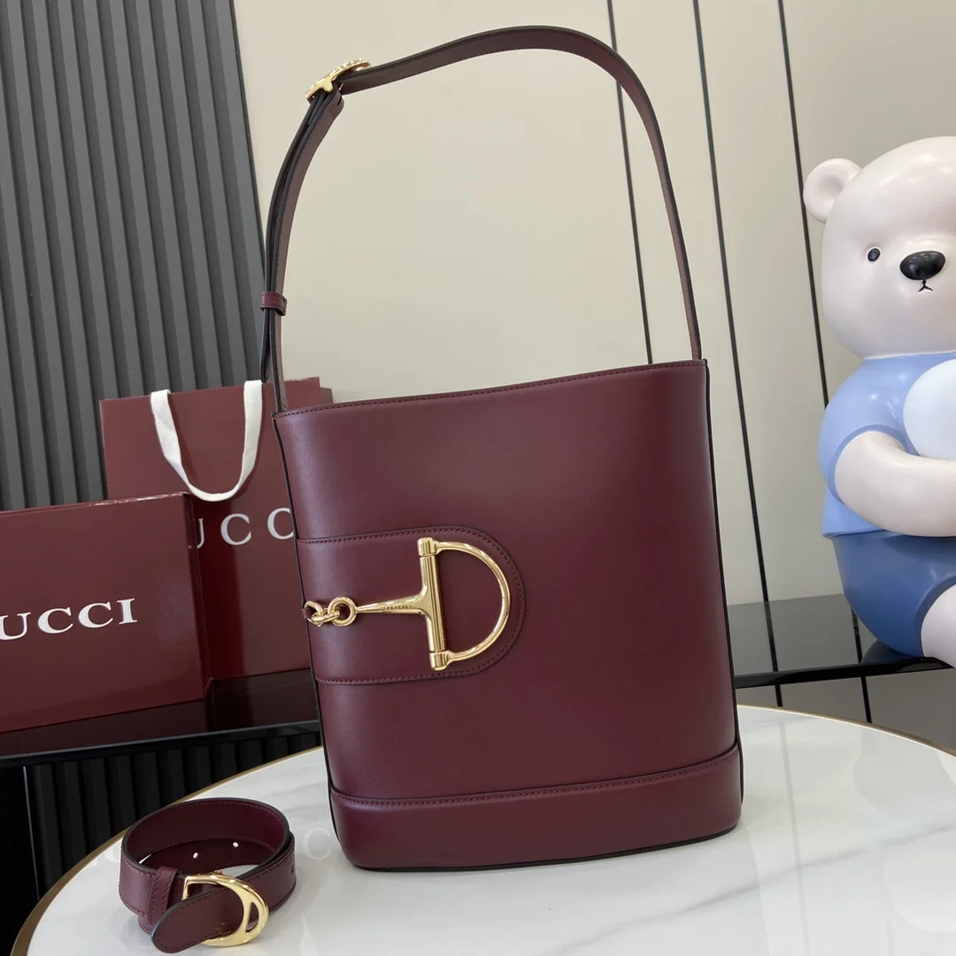 1-1570 UbestLuxury Gucci Gucci 73 Shoulder Bag 27.5cm main product photo SKU GU25501