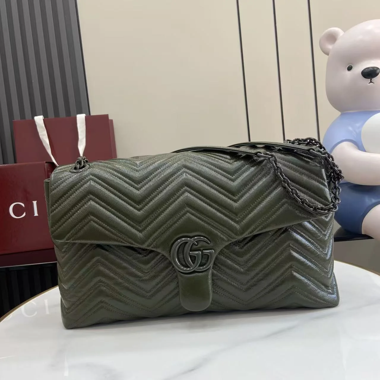 1-1606 UbestLuxury Gucci GG Marmont Handbag 37.5cm main product photo SKU GU25523