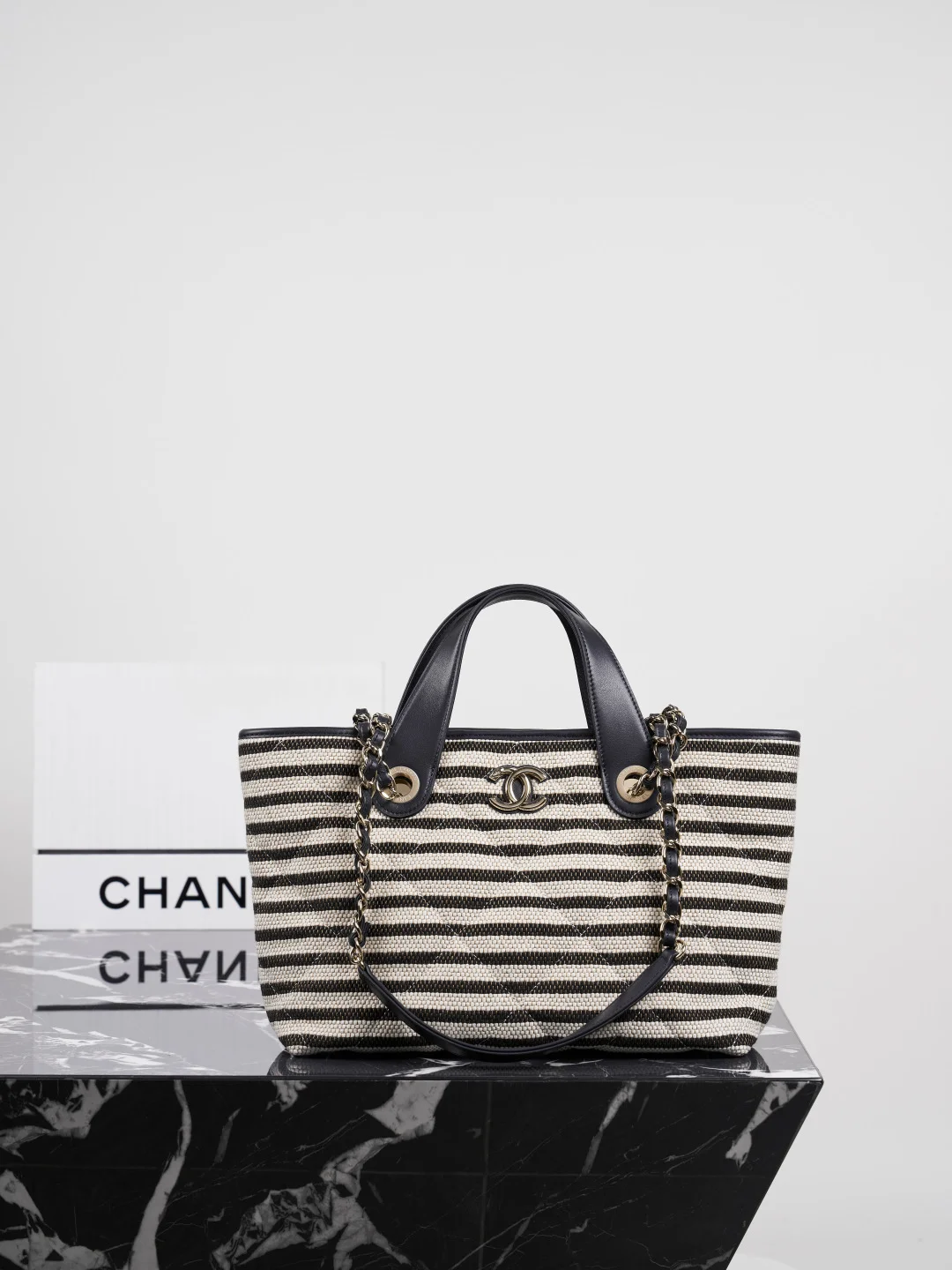 1-166 UbestLuxury Chanel Chanel 26 Handbag 36cm main product photo SKU CH30717