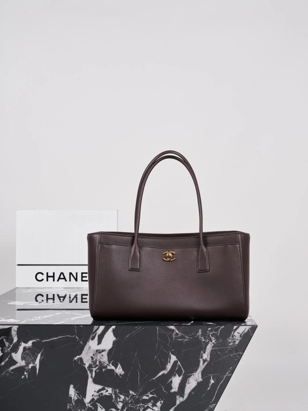 1-175 UbestLuxury Chanel Chanel Tote Bag 39cm main product photo SKU CH30720