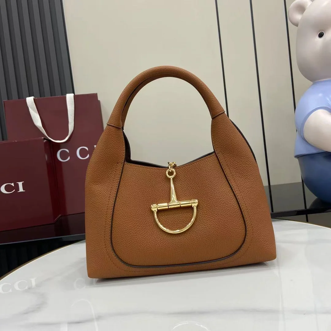1-1779 UbestLuxury Gucci Gucci Softbit Shoulder Bag 27.5cm main product photo SKU GU25604
