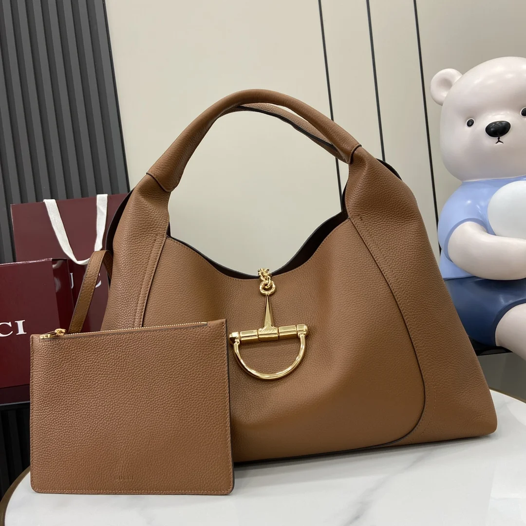 1-1789 UbestLuxury Gucci Gucci Softbit Shoulder Bag 46cm main product photo SKU GU25611