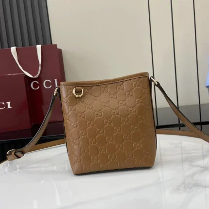 UbestLuxury Gucci GG Emblem Bucket Bag main product photo SKU GU25679