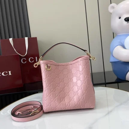 UbestLuxury Gucci GG Emblem Bucket Bag 19cm main product photo SKU GU25680