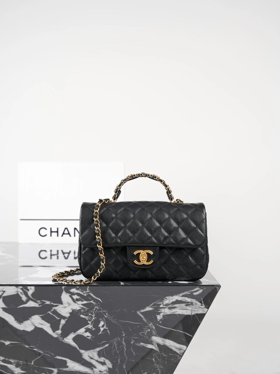 1-190 UbestLuxury Chanel Chanel 25B Handbag 22.5cm main product photo SKU CH30728