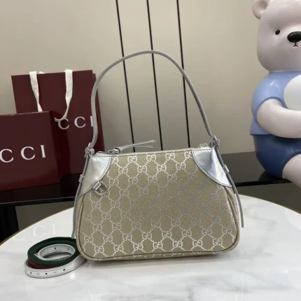 UbestLuxury Gucci GG Emblem Shoulder Bag 24.5cm main product photo SKU GU25703