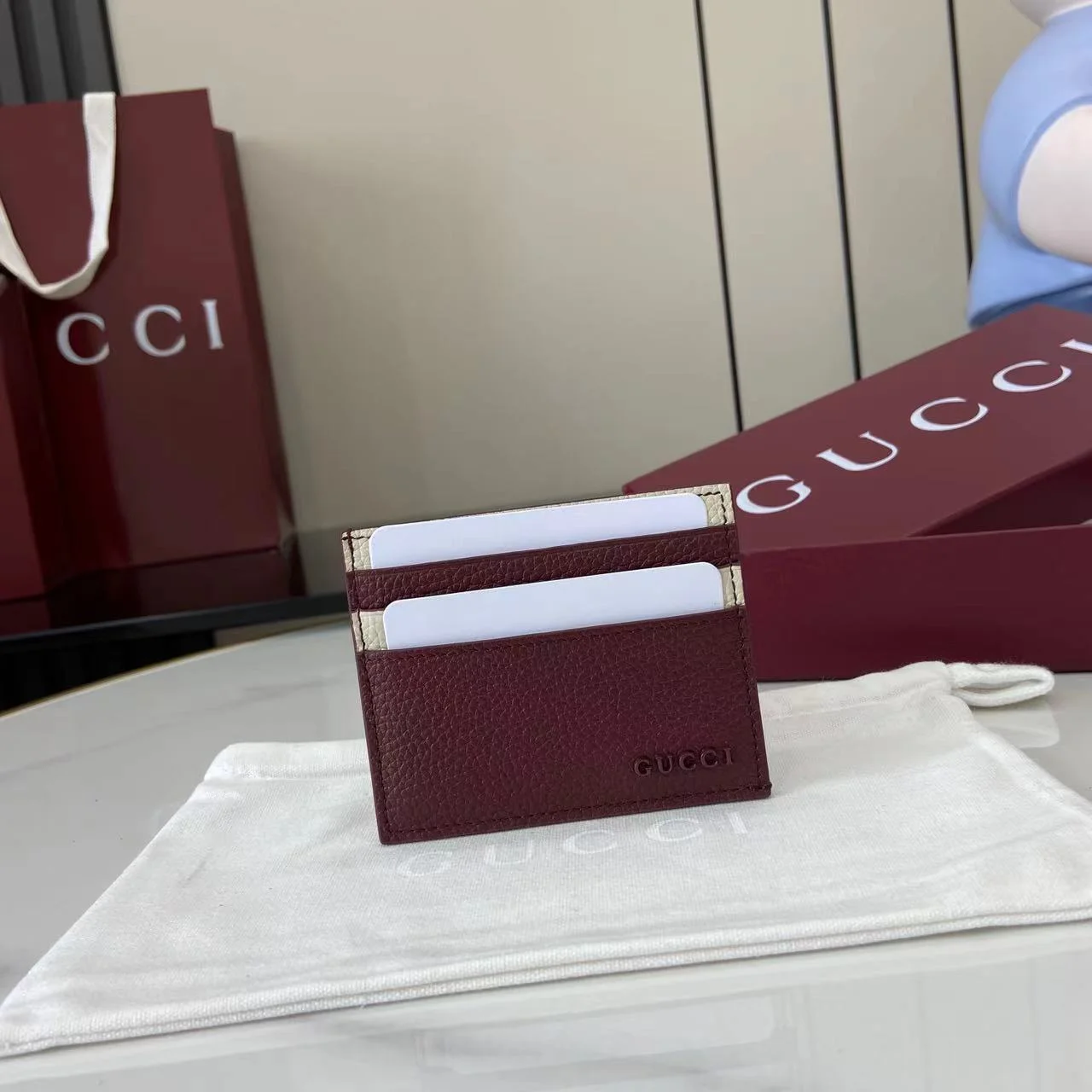 1-1933 UbestLuxury Gucci Gucci Card Case Ancra Red Off White 2025 main product photo SKU GU25713