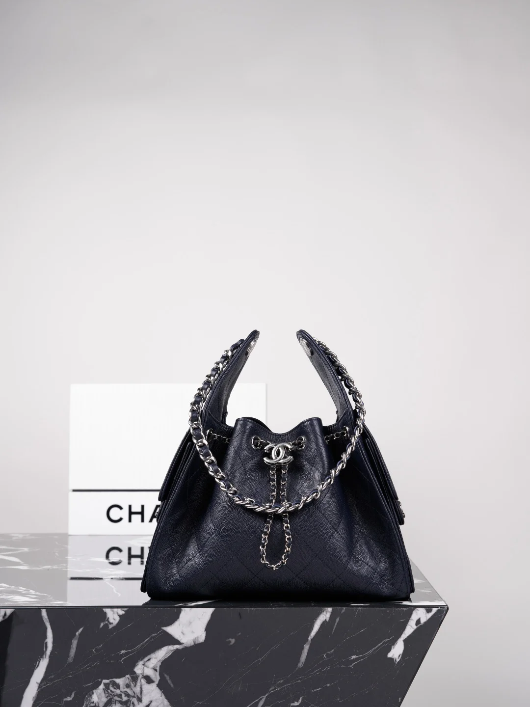 1-195 UbestLuxury Chanel Chanel 25Bag Handbag 30cm main product photo SKU CH30729