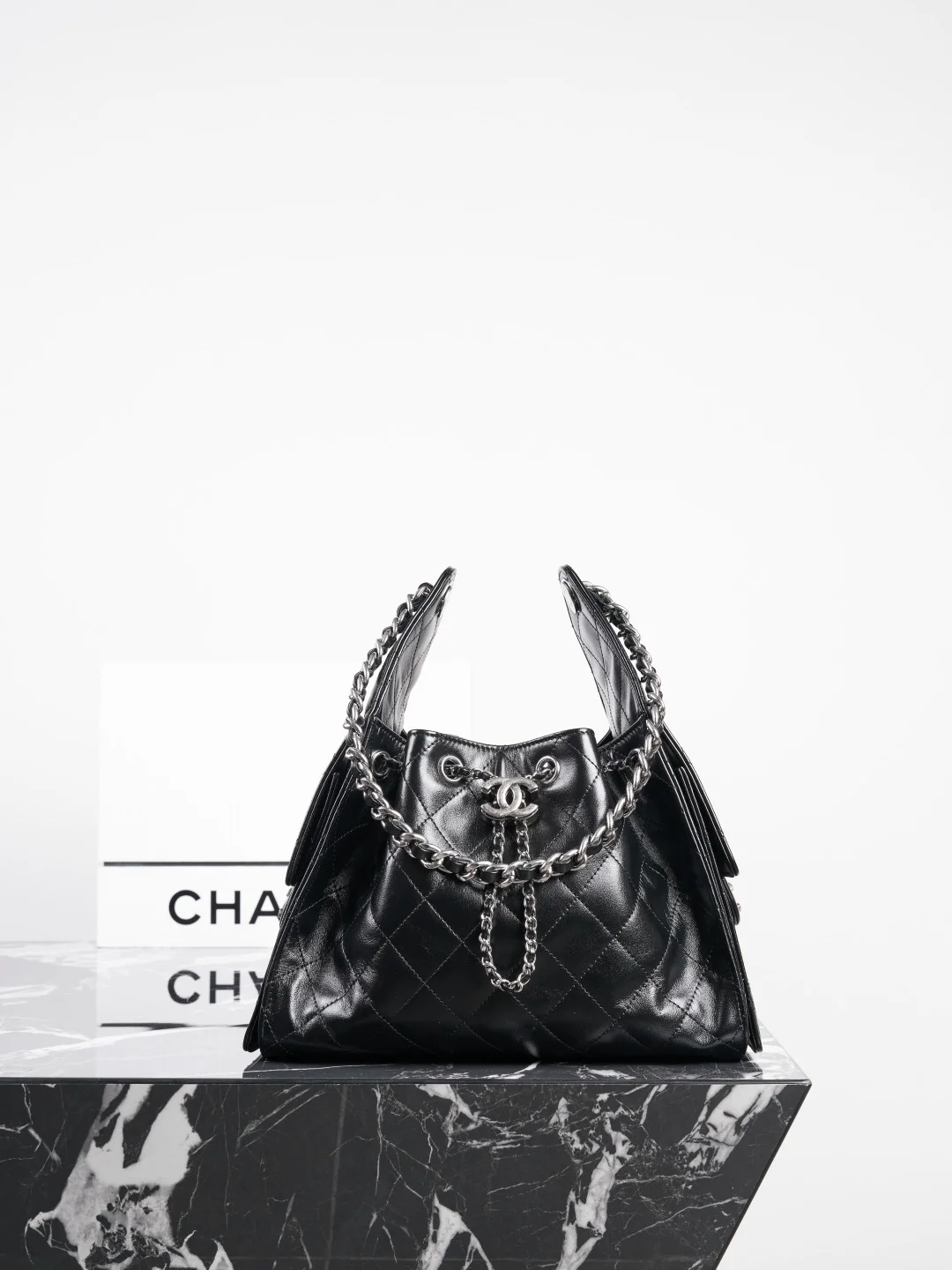1-223 UbestLuxury Chanel Chanel Hobo Handbag 30cm main product photo SKU CH30747