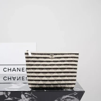 UbestLuxury Chanel Chanel 26 Spring/Summer Zip Pouch 24cm main product photo SKU CH30638
