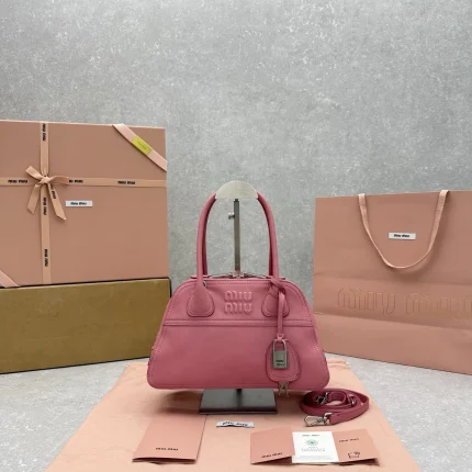 Miu Miu collection image