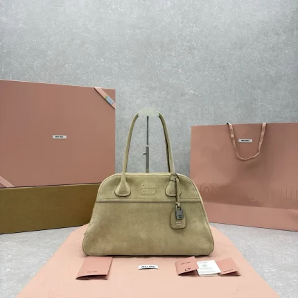 Miu Miu collection image