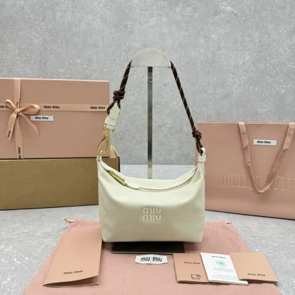 Miu Miu collection image