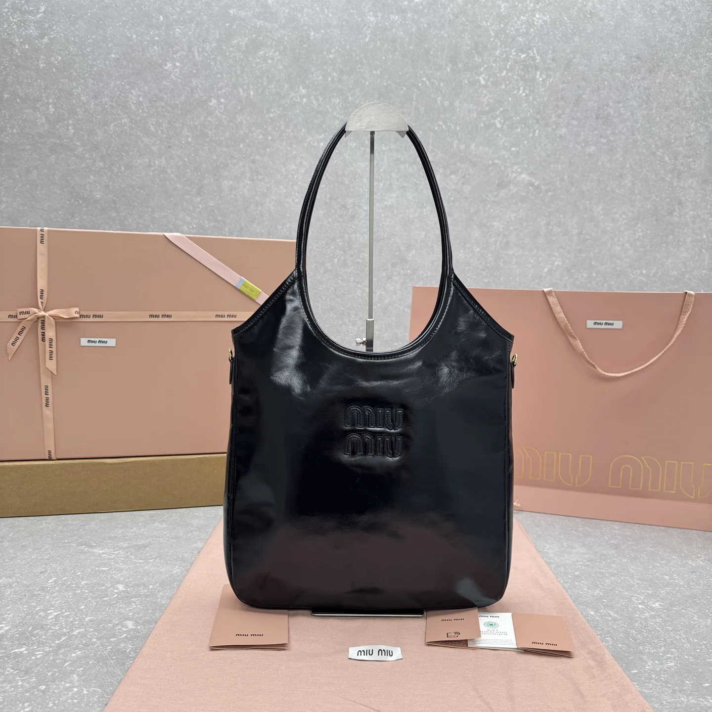 1-3387 MIUMIU New Wide IVY Tote Bag - Image 1