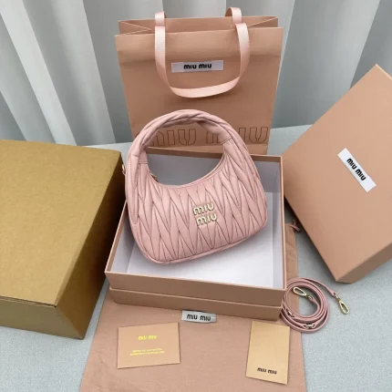 Miu Miu collection image