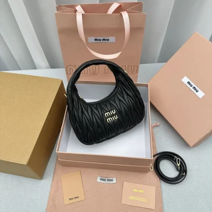 Miu Miu collection image