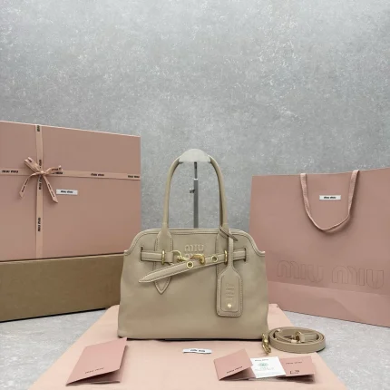 Miu Miu collection image