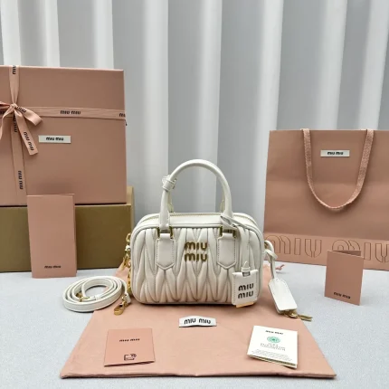 Miu Miu collection image