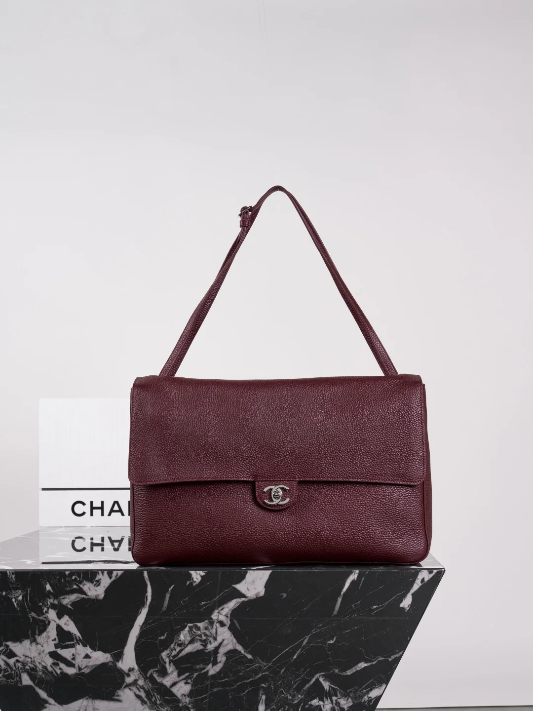 1-352 UbestLuxury Chanel Chanel Shoulder Bag 38.5cm main product photo SKU CH30819